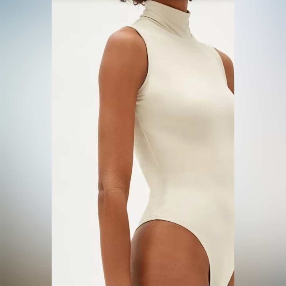 Everlane Luster Women's Mockneck Tank Shaping Tong Bodysuit Sandstone Beige M